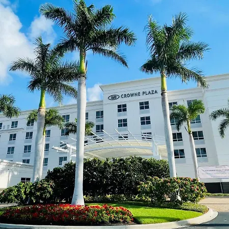 Crowne Plaza Ft Myers Gulf Coast By Ihg Hotel